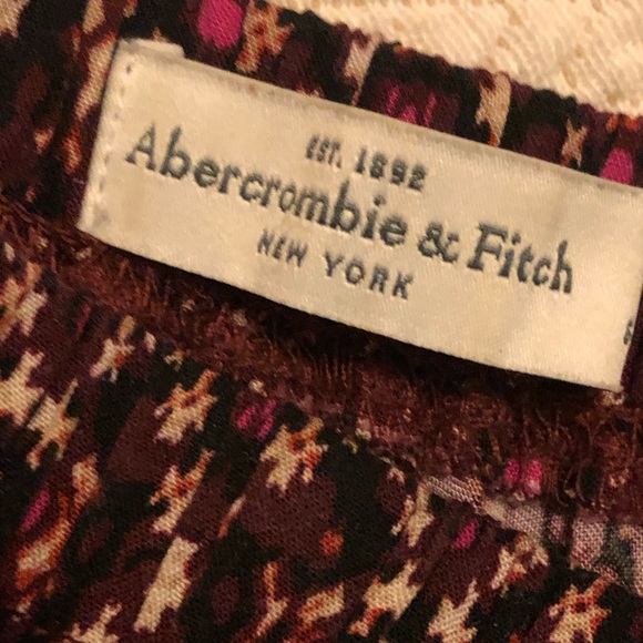 Burgundy, Pink, Cream Print, Handkerchief Skirt, by Abercrombie & Finch - Picture 4 of 4